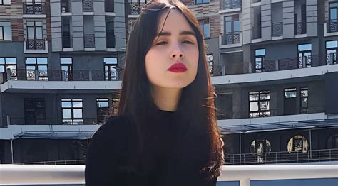 Anna Ralphs (Model) Age, Wiki, Net Worth, Height, Weight and .